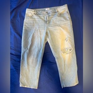 Acid wash loft plus ripped cropped boyfriend Jean, size 18